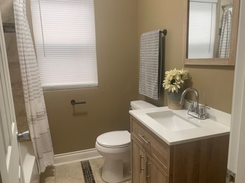 9329 Forest Ave, Chicago IL  60619-7309 exterior