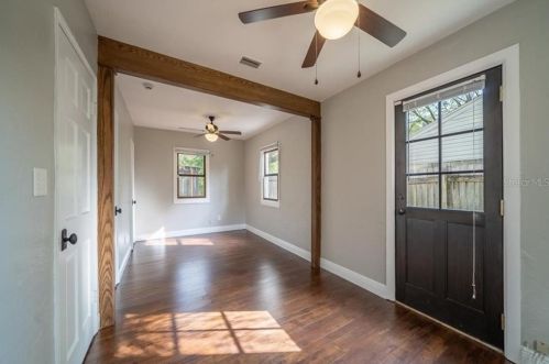 4711 Bay View Ave, Tampa FL 33611-1127 exterior