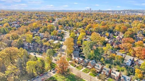 454 Dallas Ave, Pittsburgh PA 15217-1309 exterior