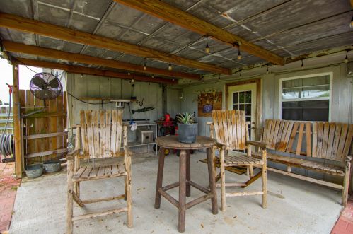 3832 Chicopee St, Fort Pierce FL 34953-5373 exterior