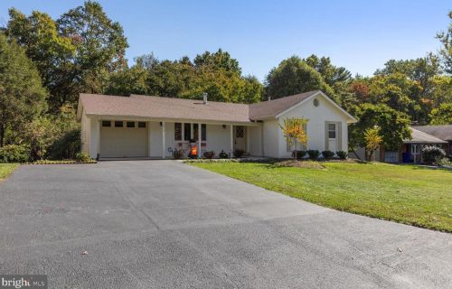 2012 Kings House Rd, Silver Spring, MD 20905-4224