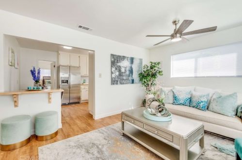 8511 Rose St, Bellflower CA 90706-6376 exterior