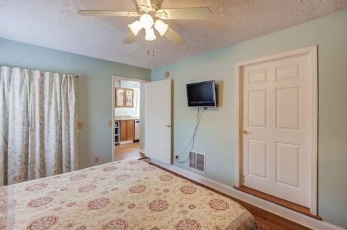 3645 Bert Dr, Gainesville GA 30506-4265 exterior