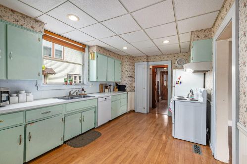 1535 Jennette, Grand Rapids MI 49504-3023 exterior