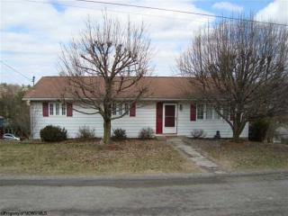 901 Cottonwood St, Morgantown, WV 26505-2622