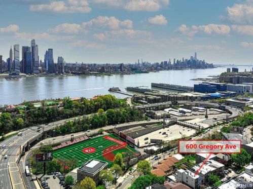 600 Gregory Ave, Union City NJ  07086-5814 exterior