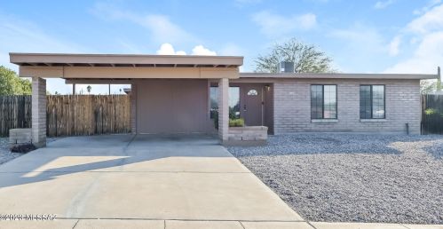3201 Eastview Ave, Tucson AZ  85730-2931 exterior