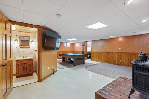 3476 Clearfield St, Pittsburgh PA 15204-1540 exterior