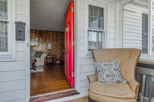 211 Frst St, Hartford CT 06118-2349 exterior