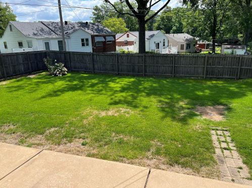 9562 Ldg Pole Ln, Saint Louis MO 63126-2160 exterior