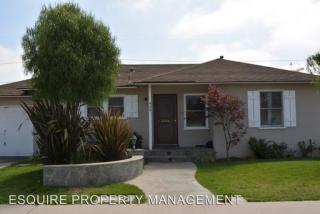 404 Juniper St, Oxnard CA  93033-3854 exterior