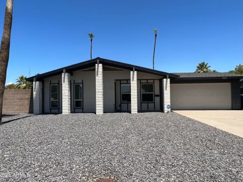 3302 Charter Oak Rd, Phoenix AZ  85032-7234 exterior
