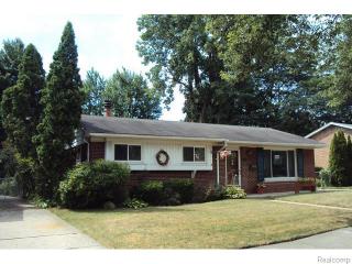 33243 Flanders St, Farmington MI  48336-5023 exterior