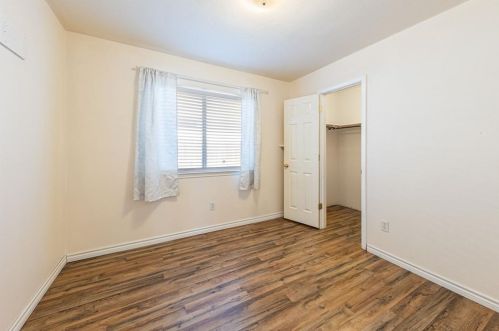 4719 Castleman Dr, Austin TX 78725-1720 exterior