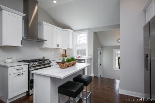 774 Michigan St, Elmhurst IL  60126-1739 exterior