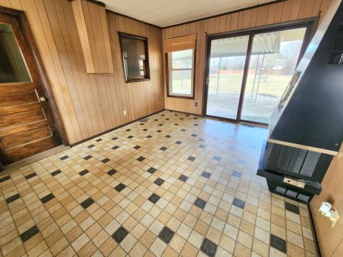 11432 Sunset Ln, Milwaukee WI  53228-2545 exterior