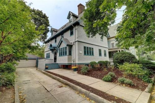 125 Lloyd Ave, Providence, RI 02906-1552