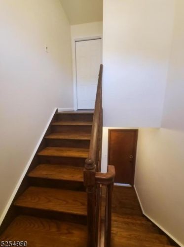 18 Irving Pl, West Paterson NJ  07424-2811 exterior