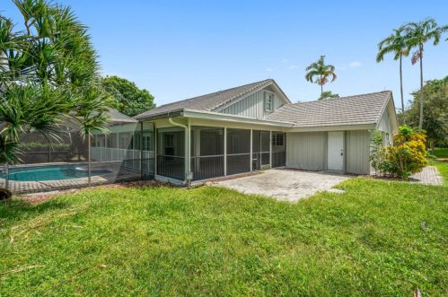 7699 Estrella Cir, Boca Raton FL  33433-1649 exterior