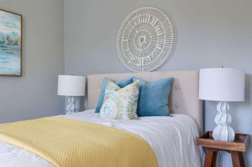 894 Grand Ave, Atlanta GA 30318-4708 exterior