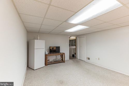 304 Pne St, Manor PA 19036-1011 exterior