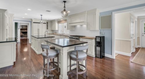 4 Tuxedo Rd, Locust NJ 07760-1825 exterior