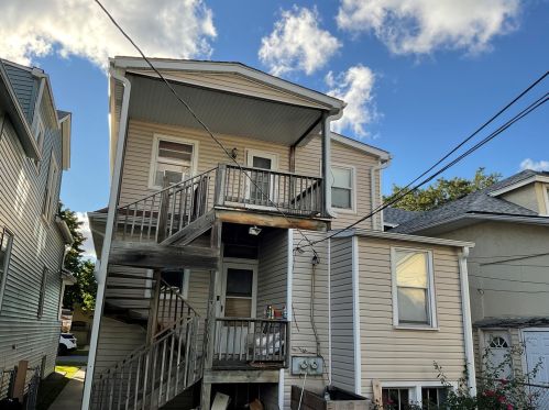 4051 Meade Ave, Chicago, IL 60634-1504