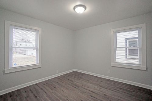 4876 41, Milwaukee WI 53209-5208 exterior