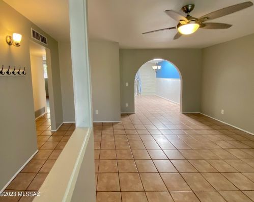 6126 14 St, Tucson AZ 85711-4215 exterior