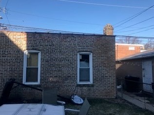 5114 Avers Ave, Chicago IL  60625-6015 exterior