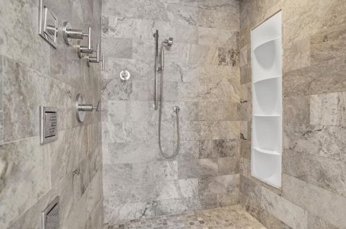 1189 Dunwoody Knl Dr, Atlanta GA 30338-3218 exterior