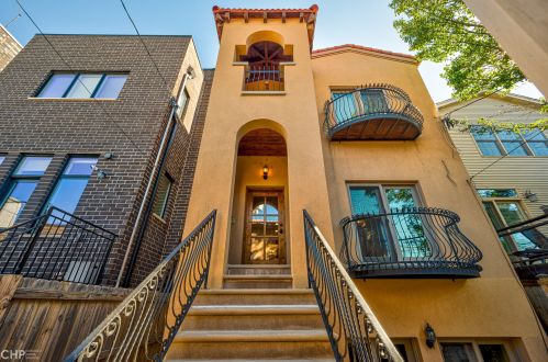 2732 Marshfield Ave, Chicago IL 60614-1016 exterior