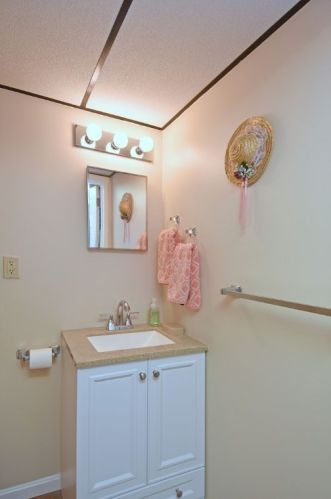 7934 Elm St, Pittsburgh PA 15221-1920 exterior