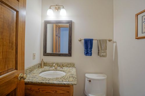 4501 121, Milwaukee WI 53228-2490 exterior