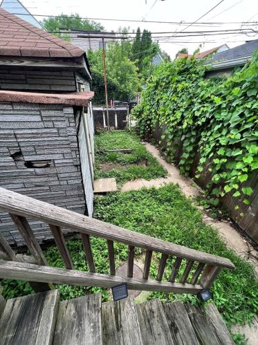 1830 Cuyler Ave, Chicago IL 60613-2402 exterior