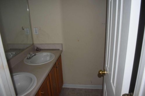 3627 Ginnis Rd, Atlanta GA 30331-8587 exterior