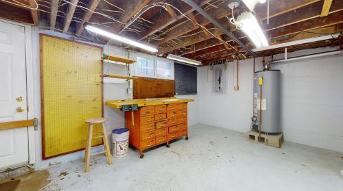 744 Laclede Sta Rd, Saint Louis MO 63117-2048 exterior