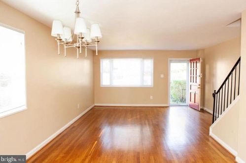 4230 Vermont Ave, Alexandria VA  22304-4951 exterior