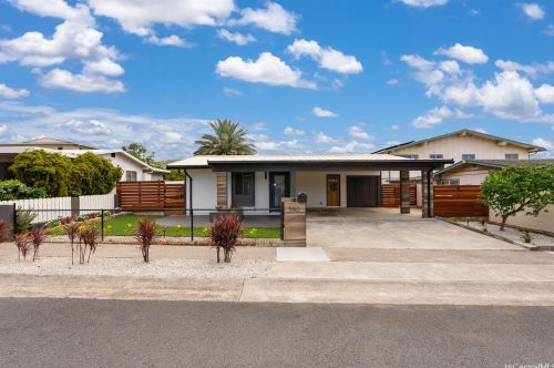 550 Kaumakani St, Honolulu, HI 96825-2323