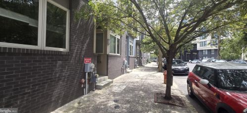 1117 Howard St, Philadelphia, PA 19123-1609