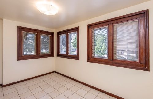 2044 59, Milwaukee WI 53210-1505 exterior