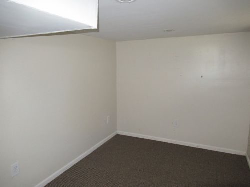 57 Surrey Rd, Springfield MA 01118-1143 exterior