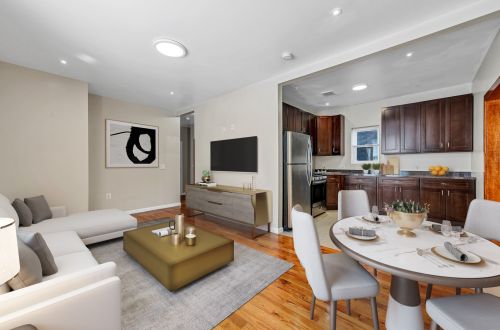 5937 Artesian Ave, Chicago IL 60645-5301 exterior