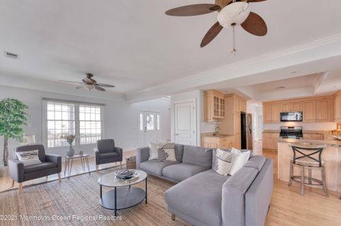 322 Broadway, Point Pleasant Beach NJ  08742-2611 exterior