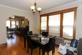 3936 Marshfield Ave, Chicago IL  60613-2557 exterior