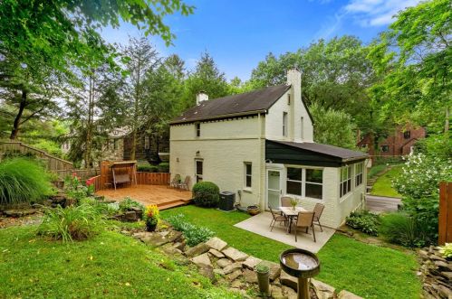 255 Cascade Rd, Pittsburgh PA 15221-4439 exterior