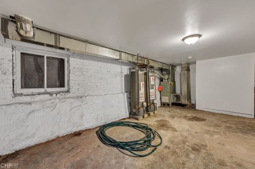 5937 Artesian Ave, Chicago IL 60645-5301 exterior