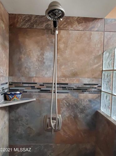 1086 Paseo Iris, Green Valley AZ 85614-3644 exterior