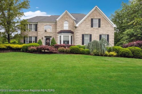 6 Swallow Tail Ct, Jackson Twp, NJ 08527-2872