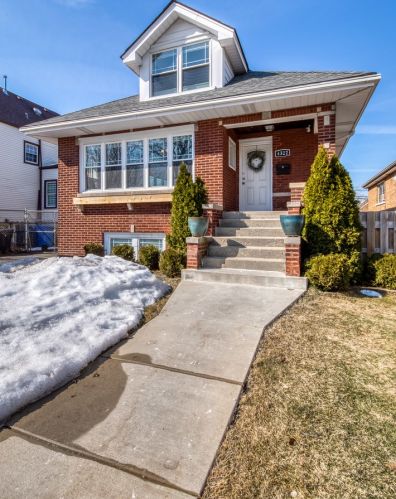 4322 Mobile Ave, Chicago, IL 60634-1550